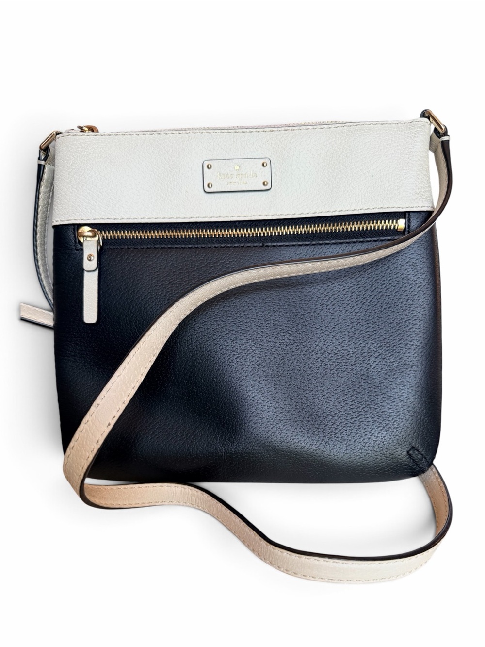 Kate Spade Grove Street Rima Leather Crossbody in Black & Cement w/Gold-Tone - Picture 4 of 16